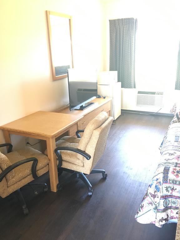 Budget Inn Motel วูดเบิร์น ภายนอก รูปภาพ
