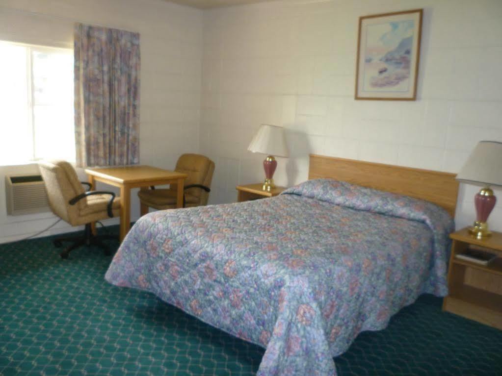 Budget Inn Motel วูดเบิร์น ภายนอก รูปภาพ